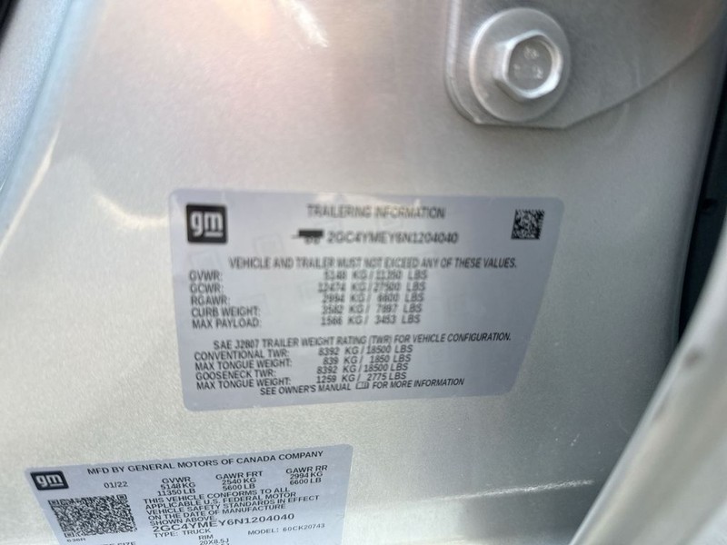 Chevrolet Silverado 2500HD Vehicle Full-screen Gallery Image 38