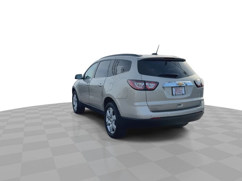 Chevrolet Traverse Vehicle Full-screen Gallery Image 10