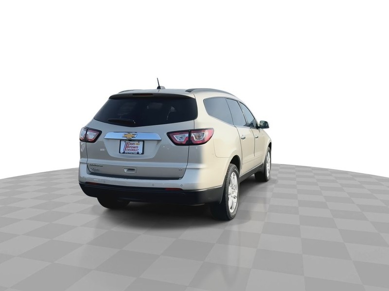 Chevrolet Traverse Vehicle Full-screen Gallery Image 11