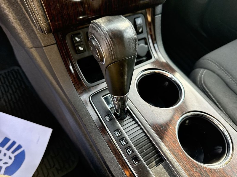 Chevrolet Traverse Vehicle Full-screen Gallery Image 22