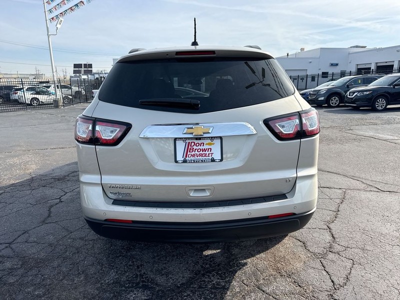 Chevrolet Traverse Vehicle Full-screen Gallery Image 30