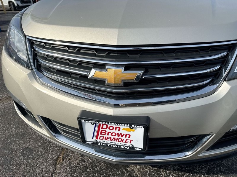 Chevrolet Traverse Vehicle Full-screen Gallery Image 35
