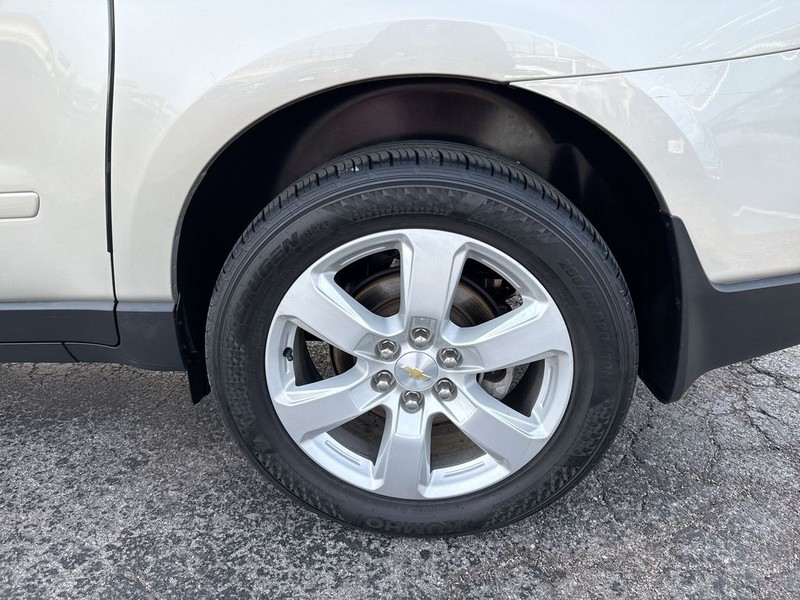 Chevrolet Traverse Vehicle Full-screen Gallery Image 37
