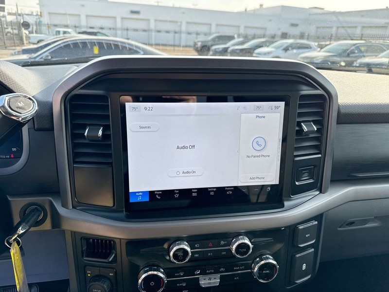 Ford F-150 Vehicle Full-screen Gallery Image 20