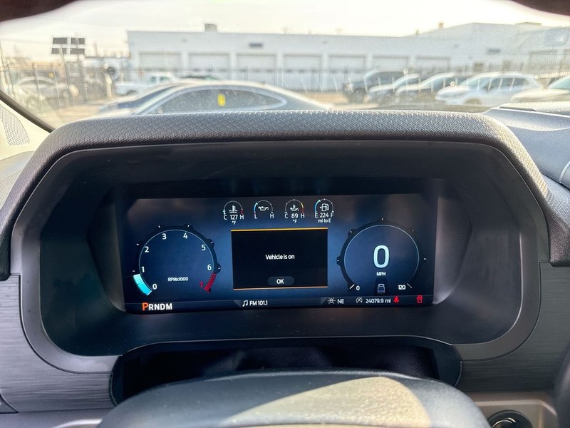 Ford F-150 Vehicle Full-screen Gallery Image 19
