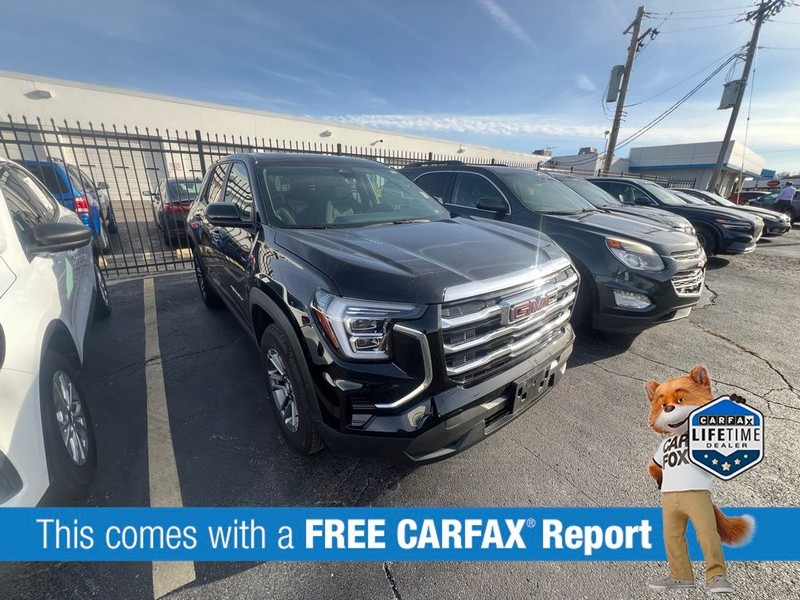 GMC Terrain Vehicle Full-screen Gallery Image 3