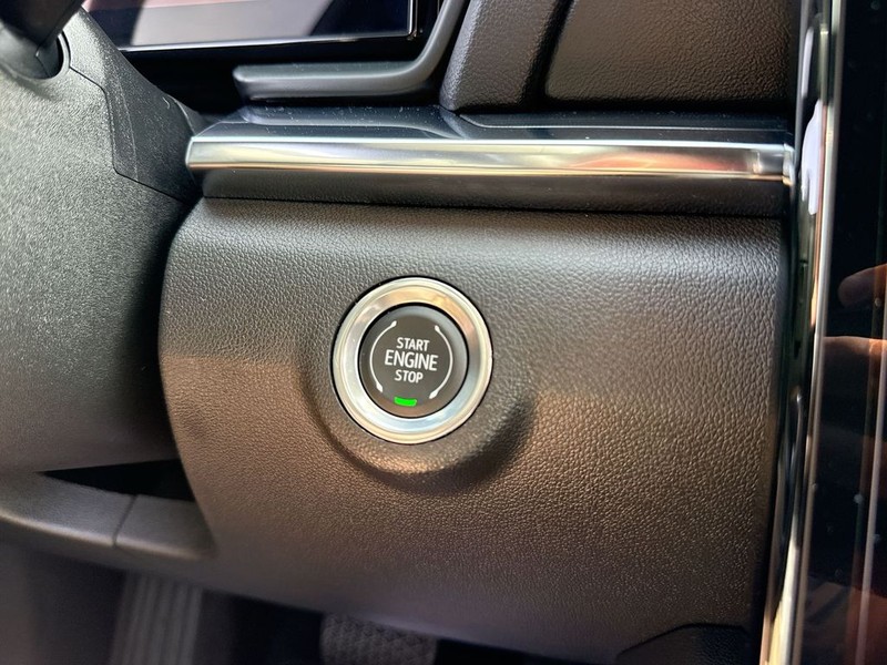 GMC Terrain Vehicle Full-screen Gallery Image 23