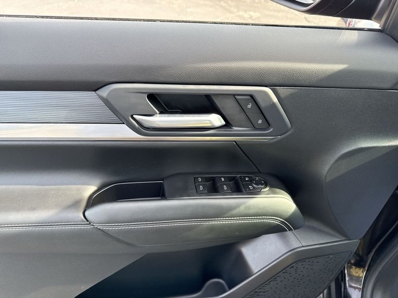 GMC Terrain Vehicle Full-screen Gallery Image 28