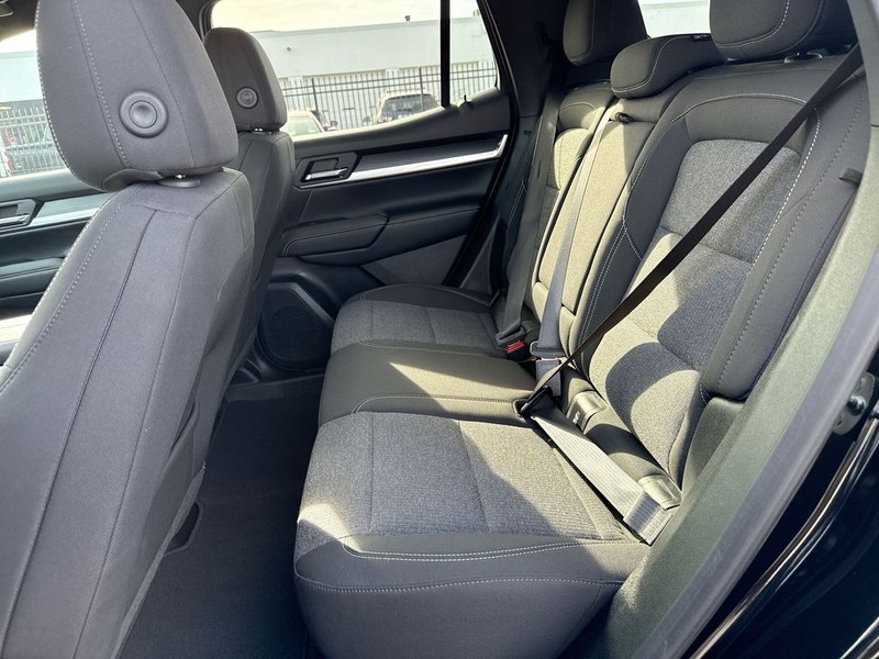 GMC Terrain Vehicle Full-screen Gallery Image 30