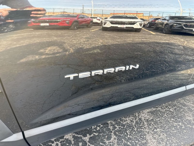 GMC Terrain Vehicle Full-screen Gallery Image 37