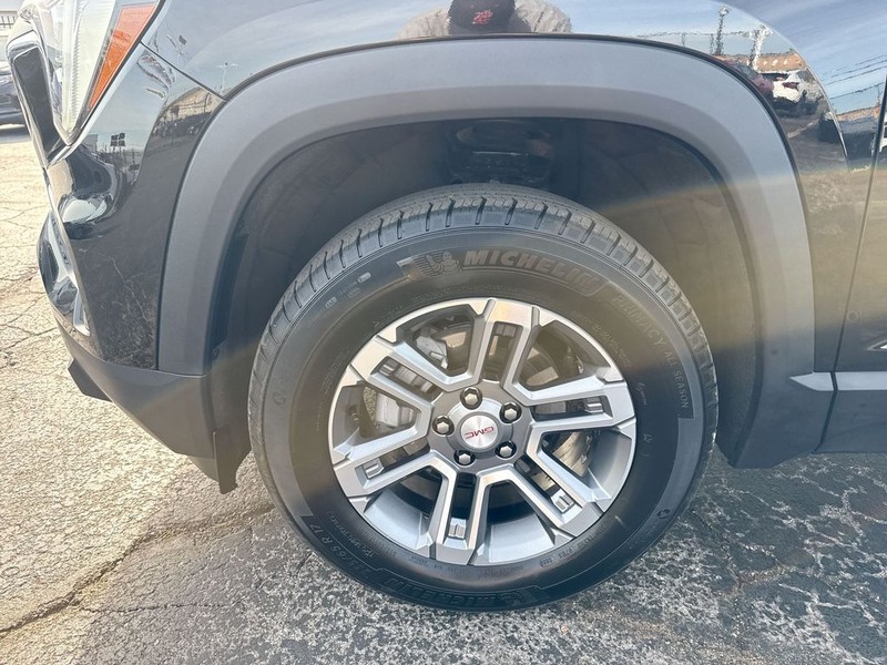 GMC Terrain Vehicle Full-screen Gallery Image 38