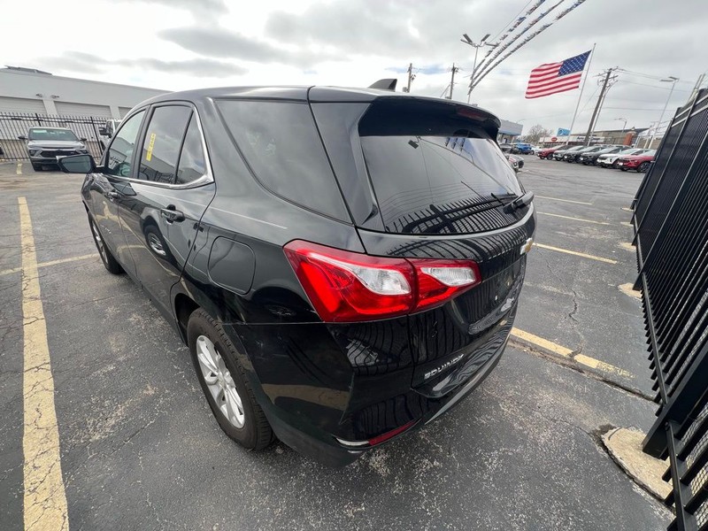 Chevrolet Equinox Vehicle Full-screen Gallery Image 03