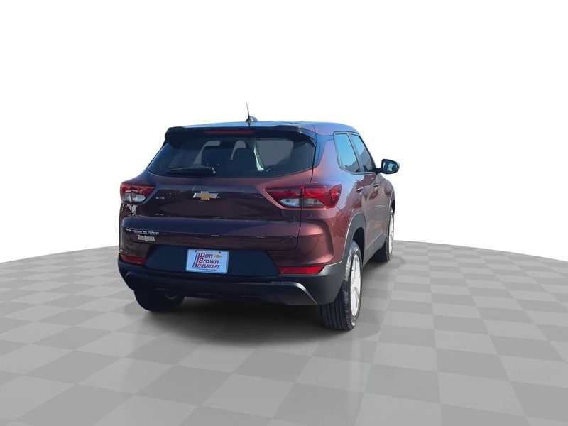 Chevrolet TrailBlazer Vehicle Full-screen Gallery Image 11