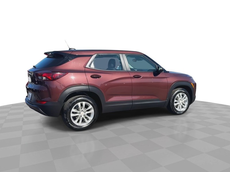 Chevrolet TrailBlazer Vehicle Full-screen Gallery Image 13