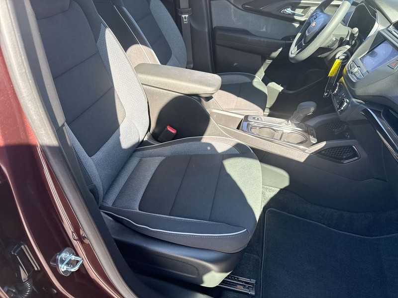 Chevrolet TrailBlazer Vehicle Full-screen Gallery Image 32