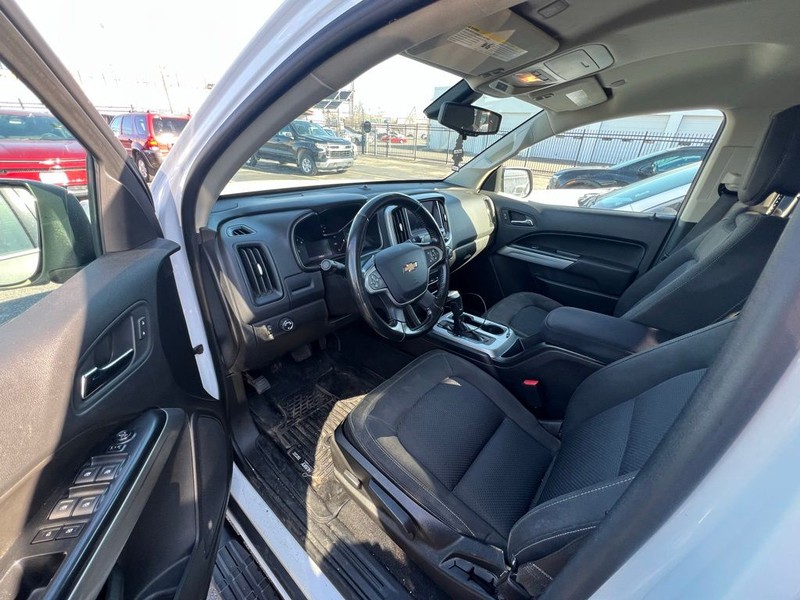 Chevrolet Colorado Vehicle Full-screen Gallery Image 7