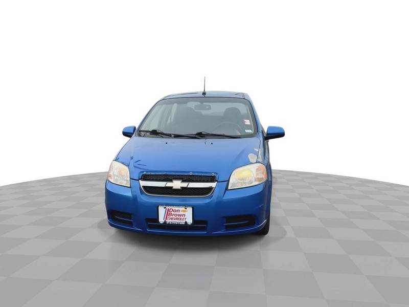 Chevrolet Aveo Vehicle Full-screen Gallery Image 4