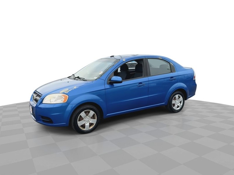 Chevrolet Aveo Vehicle Full-screen Gallery Image 6