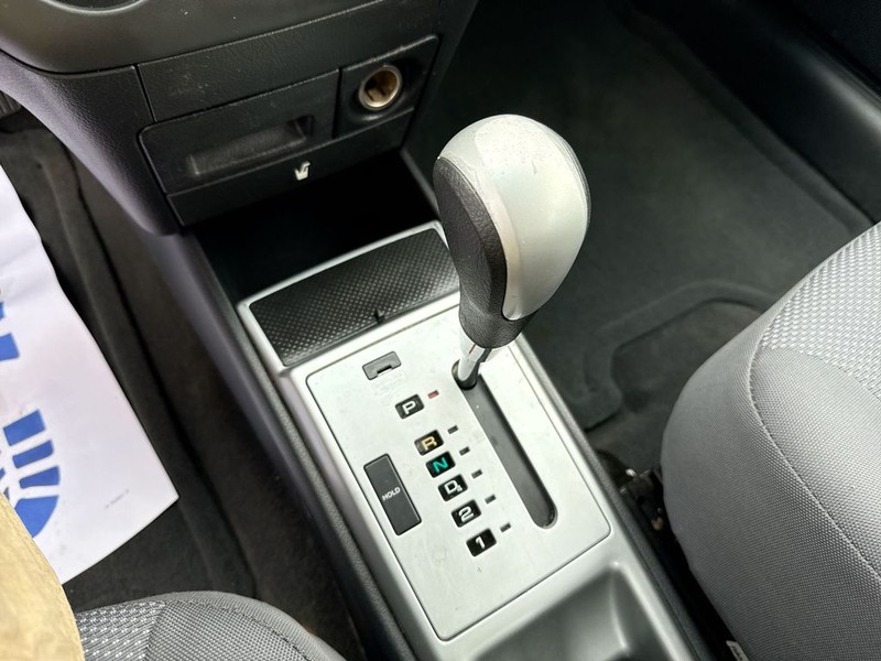 Chevrolet Aveo Vehicle Full-screen Gallery Image 21