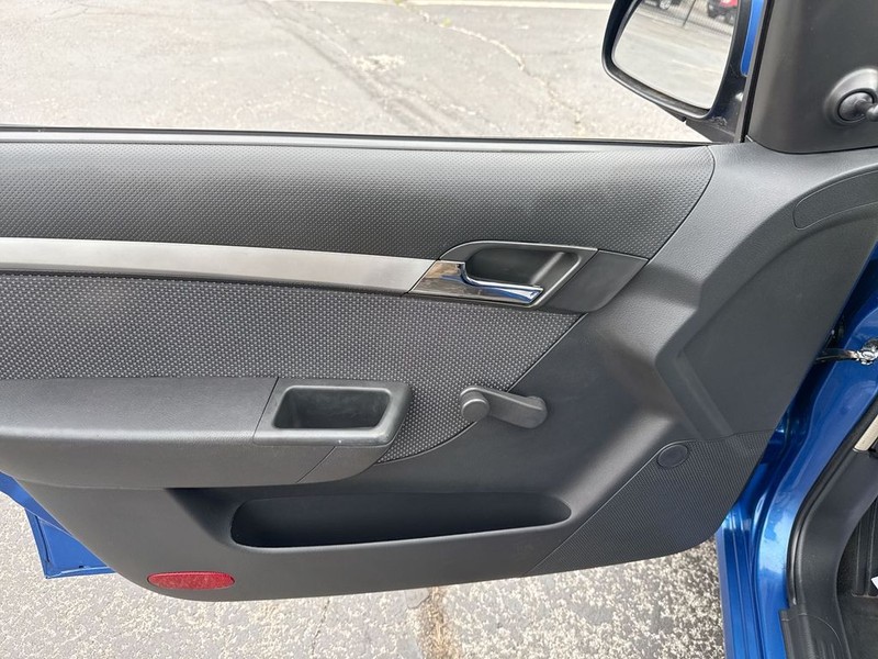 Chevrolet Aveo Vehicle Full-screen Gallery Image 26