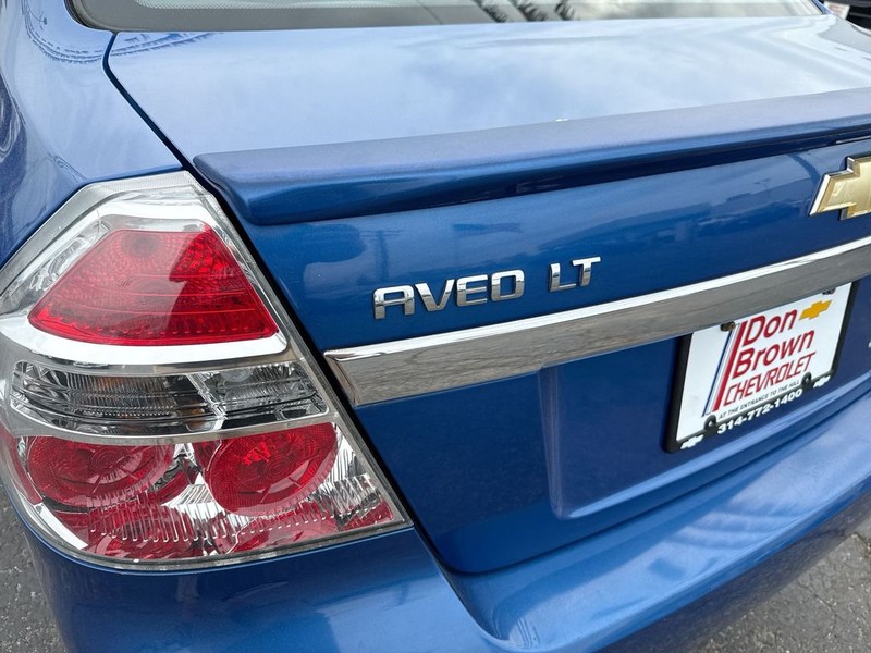 Chevrolet Aveo Vehicle Full-screen Gallery Image 35