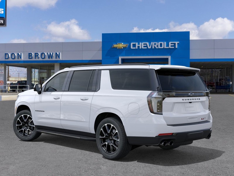 Chevrolet Suburban Vehicle Full-screen Gallery Image 3