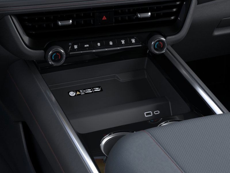 Chevrolet Suburban Vehicle Full-screen Gallery Image 23