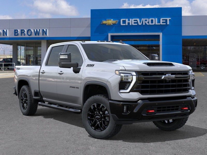 Chevrolet Silverado 2500 HD Vehicle Full-screen Gallery Image 7