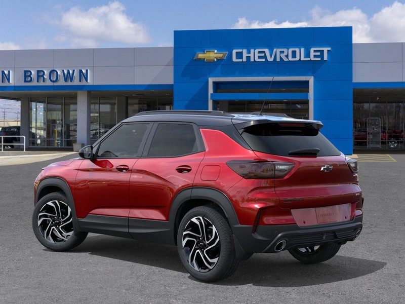 Chevrolet Trailblazer Vehicle Full-screen Gallery Image 3