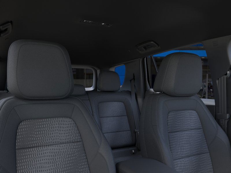 Chevrolet Equinox Vehicle Full-screen Gallery Image 24