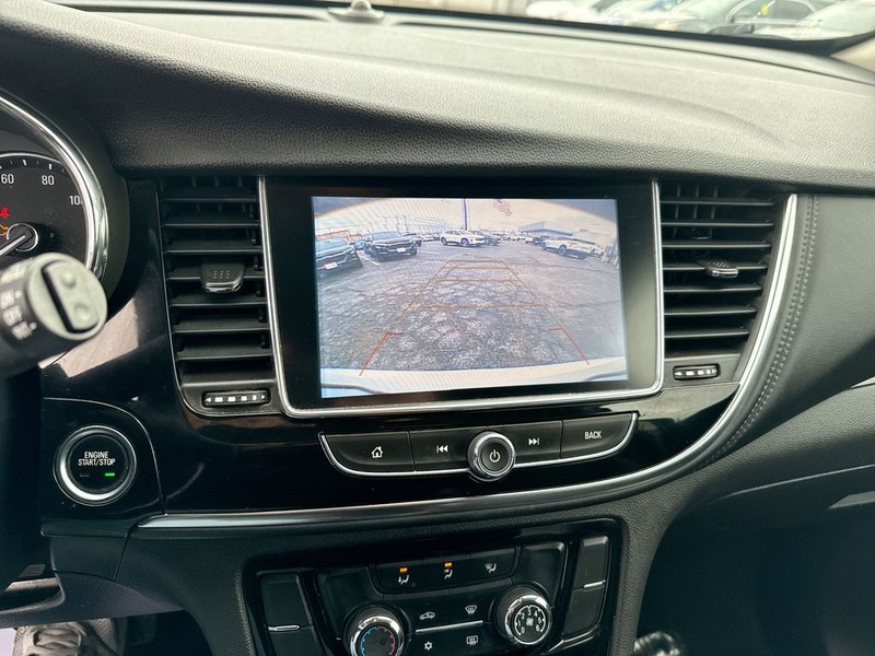 Buick Encore Vehicle Full-screen Gallery Image 16