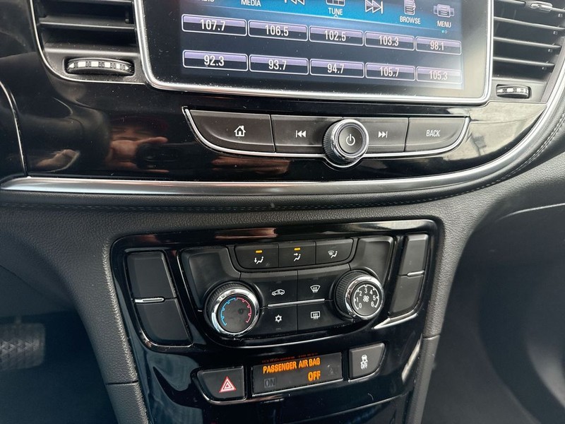 Buick Encore Vehicle Full-screen Gallery Image 35