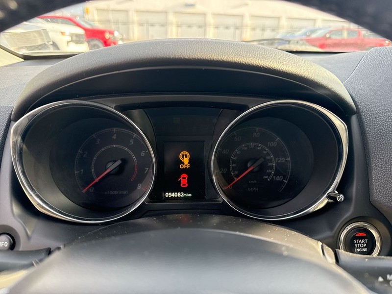 Mitsubishi Outlander Sport Vehicle Full-screen Gallery Image 15