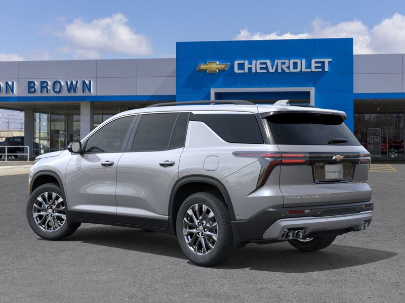 Chevrolet Traverse Vehicle Full-screen Gallery Image 3