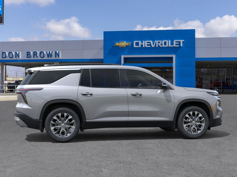 Chevrolet Traverse Vehicle Full-screen Gallery Image 5