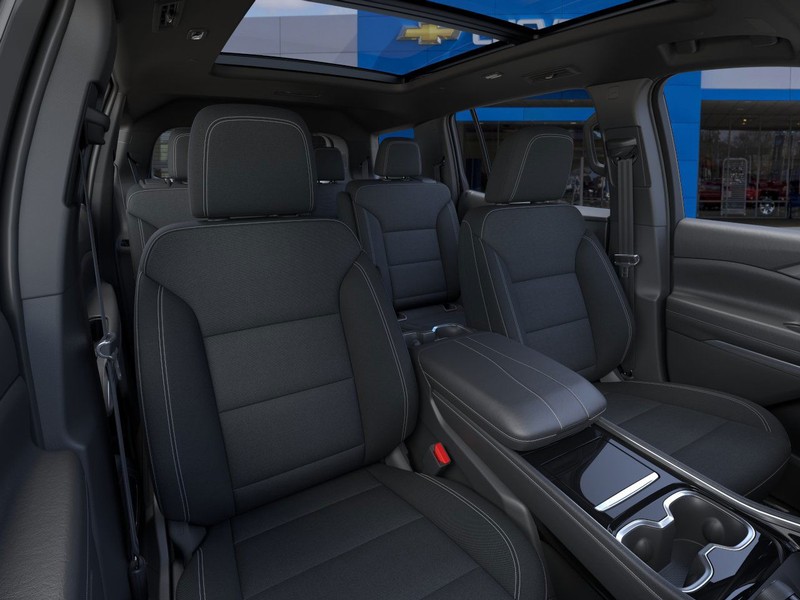 Chevrolet Traverse Vehicle Full-screen Gallery Image 16