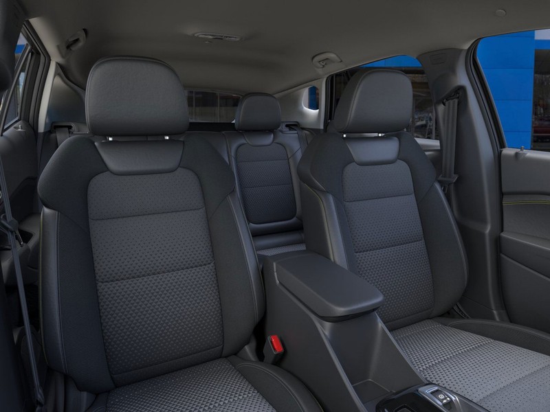 Chevrolet Trax Vehicle Full-screen Gallery Image 16