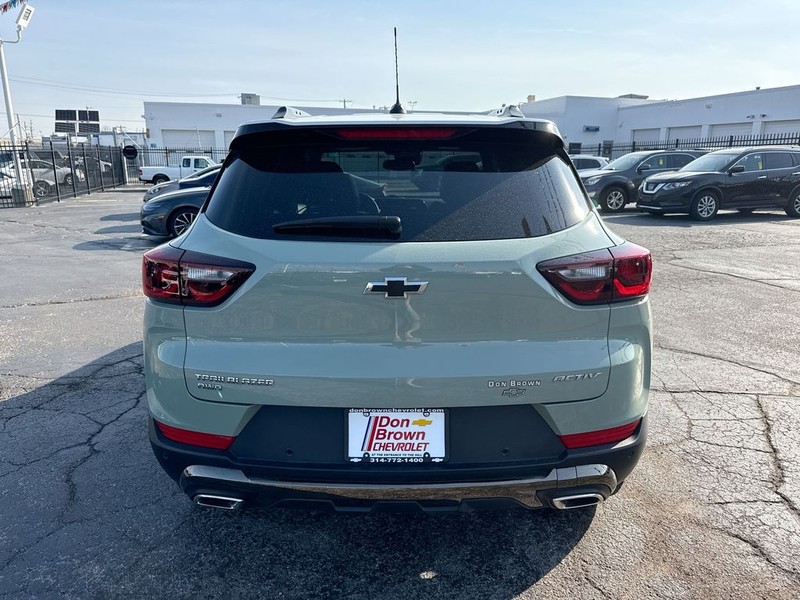 Chevrolet TrailBlazer Vehicle Full-screen Gallery Image 32