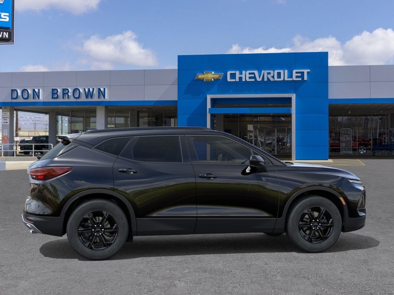 Chevrolet Blazer Vehicle Full-screen Gallery Image 5