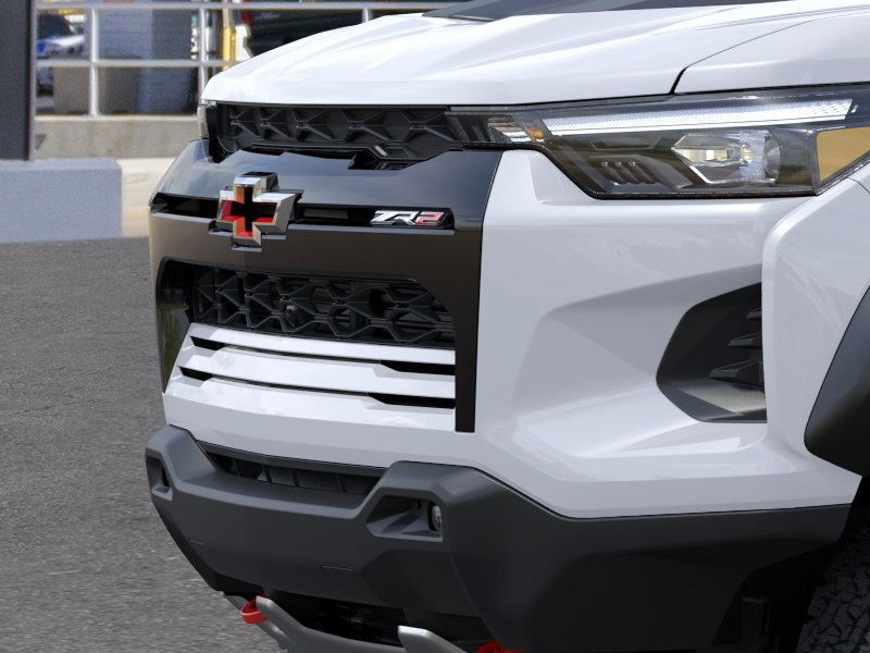 Chevrolet Colorado Vehicle Full-screen Gallery Image 13