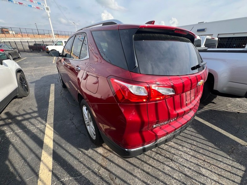 Chevrolet Equinox Vehicle Full-screen Gallery Image 4