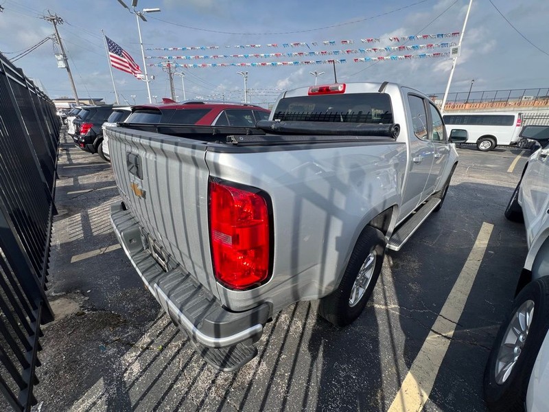 Chevrolet Colorado Vehicle Full-screen Gallery Image 6