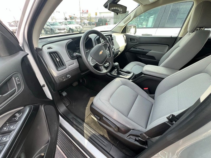 Chevrolet Colorado Vehicle Full-screen Gallery Image 7