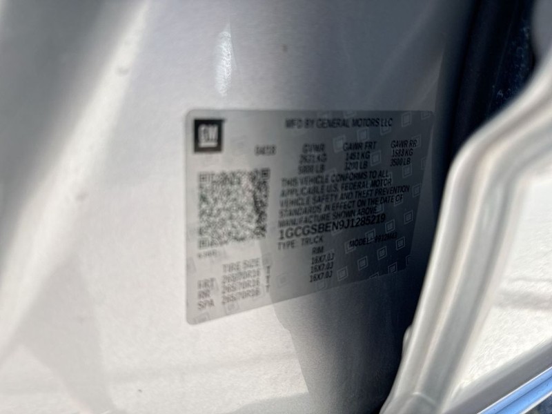 Chevrolet Colorado Vehicle Full-screen Gallery Image 33