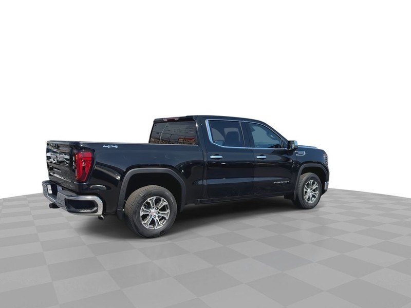 GMC Sierra 1500 Vehicle Full-screen Gallery Image 13
