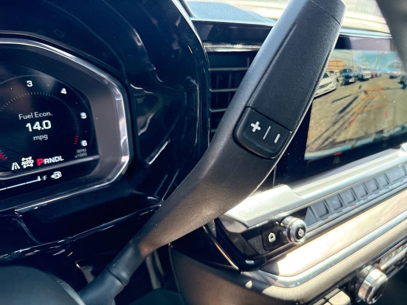 GMC Sierra 1500 Vehicle Full-screen Gallery Image 22