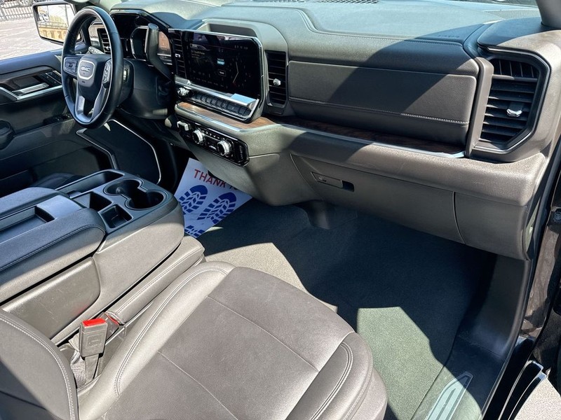 GMC Sierra 1500 Vehicle Full-screen Gallery Image 34