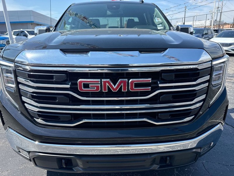 GMC Sierra 1500 Vehicle Full-screen Gallery Image 36