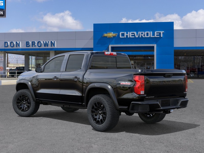 Chevrolet Colorado Vehicle Full-screen Gallery Image 3