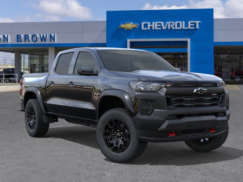 Chevrolet Colorado Vehicle Full-screen Gallery Image 7